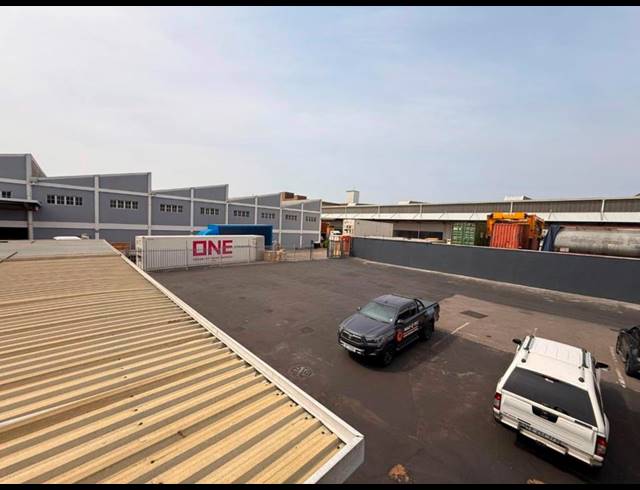 6,743M² INDUSTRIAL YARD FOR SALE IN UMBILO
